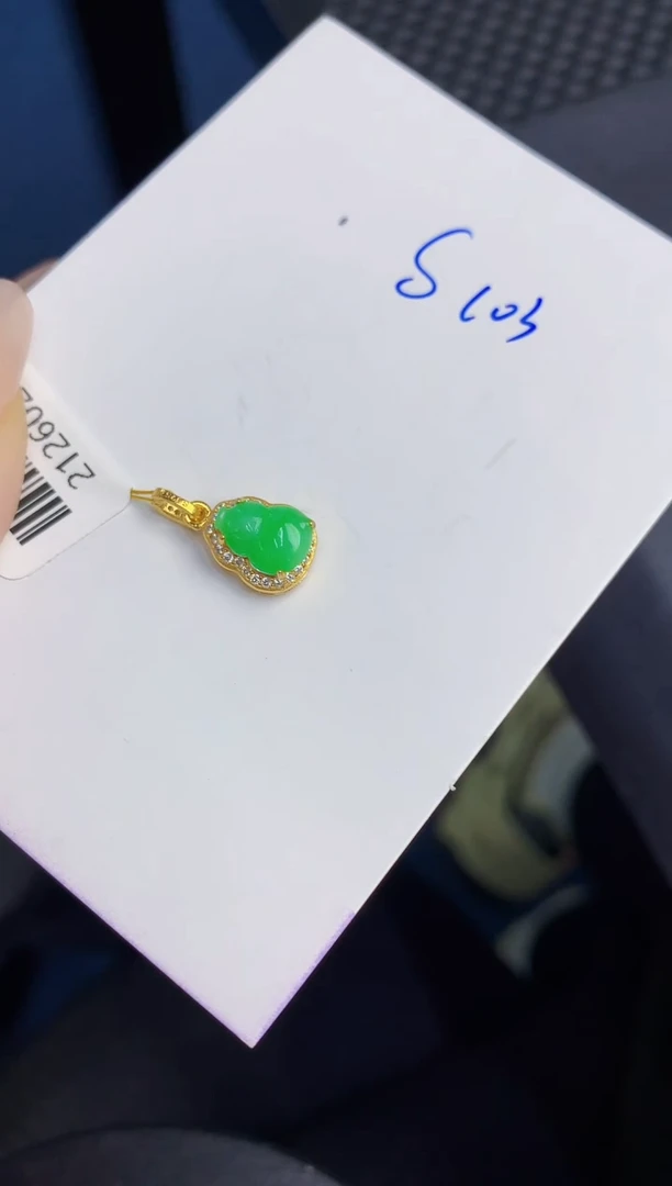 颈饰未镶嵌翡翠缅甸天然翡翠A货