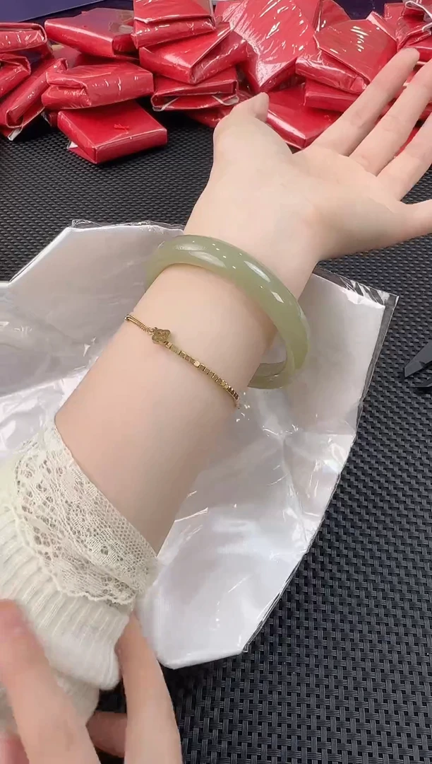 未镶嵌手镯石英质玉圈口62