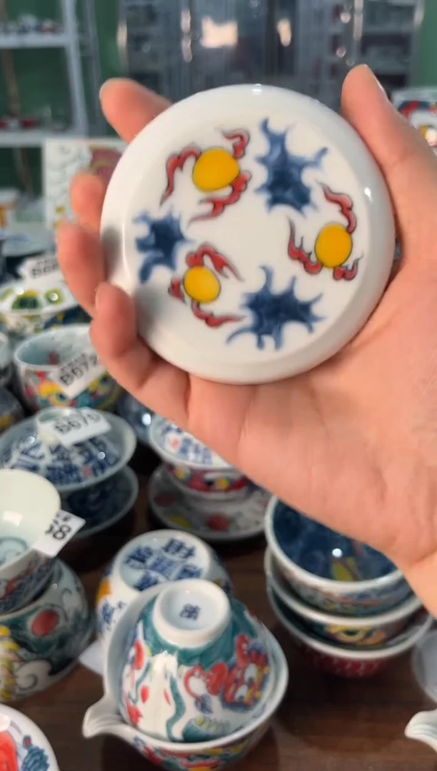 昨明景德镇陶瓷：盖置