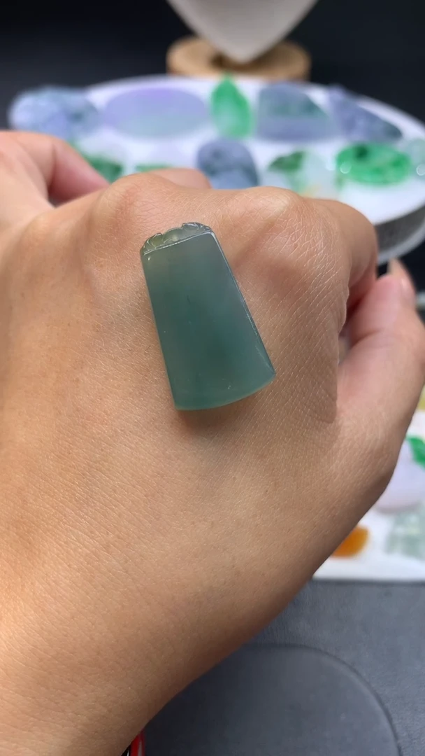 【闪购商品】定制翡翠未镶嵌翡翠