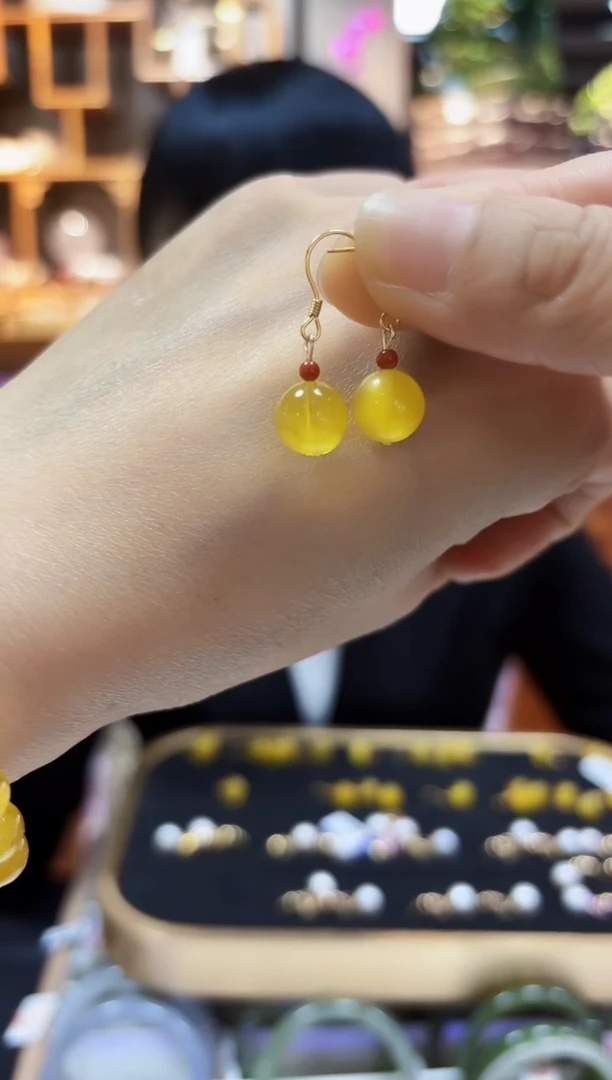 【闪购商品】蜜蜡耳饰银S925镶嵌耳饰