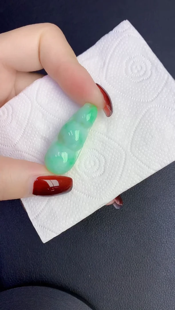 颈饰未镶嵌翡翠缅甸天然翡翠A货