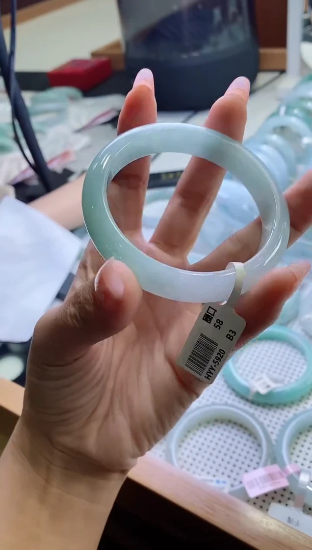 未镶嵌手镯翡翠正圈58圈口，06