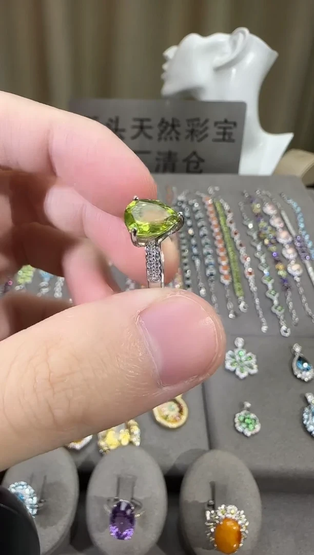 银S925镶嵌戒指橄榄石10*8mm戒指水滴款