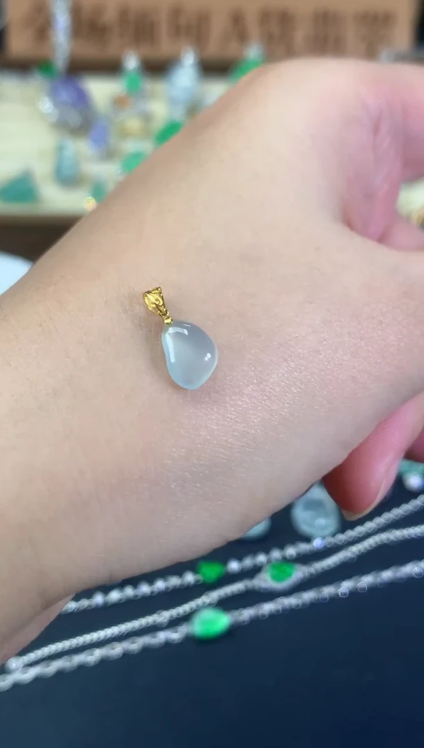 吊坠(不含链)18K金镶嵌翡翠A405|380