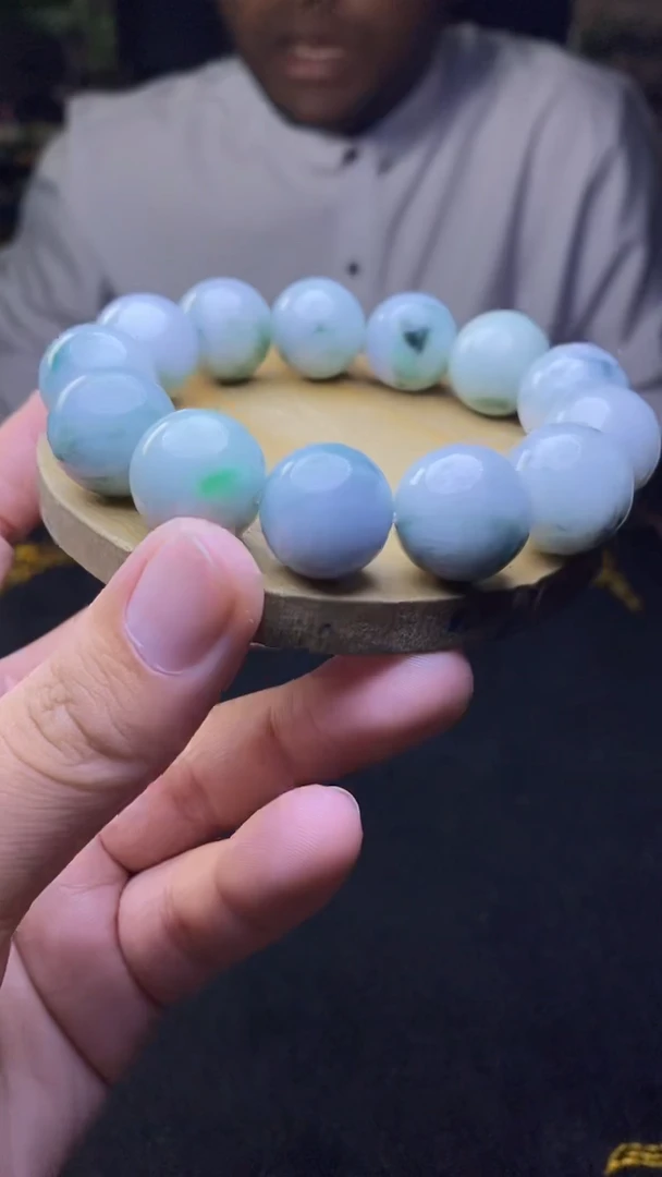 定制翡翠未镶嵌天然缅甸A货翡翠，多样性发货，拍一发一