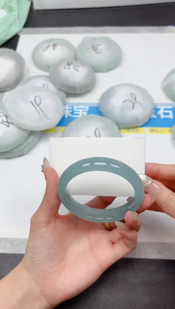 未镶嵌手镯石英质玉329-58.8