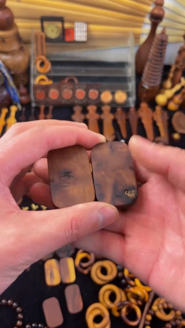 【闪购商品】木枣木351雷胶无事牌吊坠