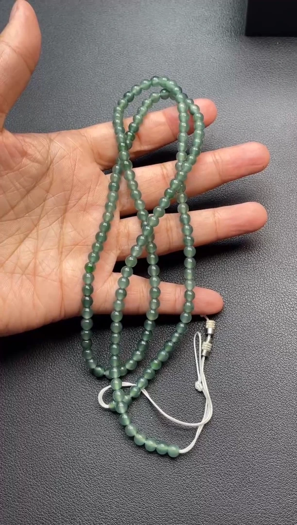翡翠未镶嵌颈饰项链