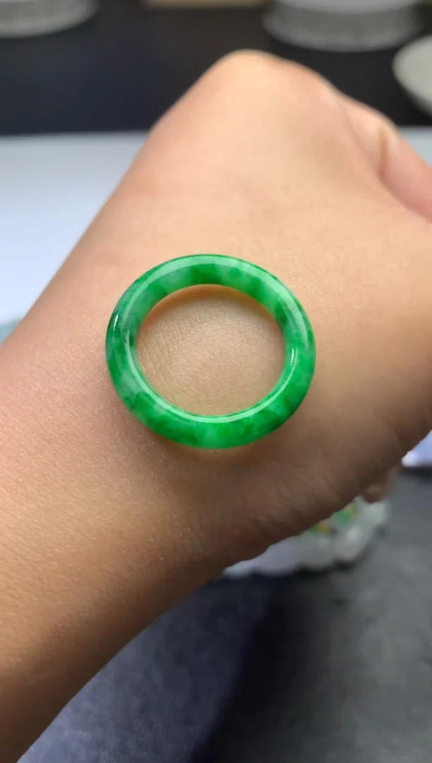 未镶嵌定制翡翠毛货