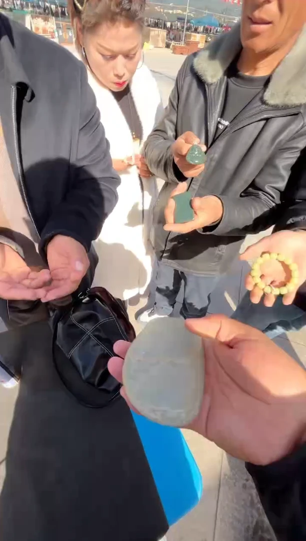 未镶嵌和田玉挂件和田玉