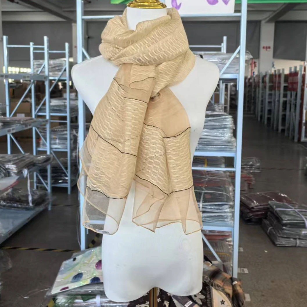 C121 杏色链  桑蚕丝丝羊毛围巾时尚 百搭围巾 70*190 C