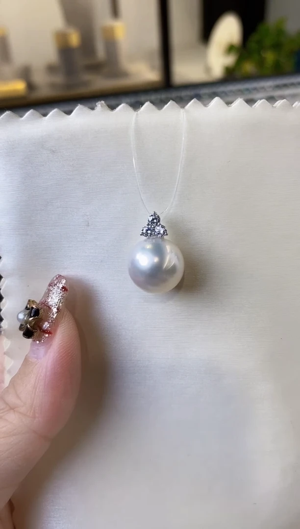 【闪购商品】海水珍珠吊坠(不含链)18K金镶嵌12-13澳白珍珠吊坠