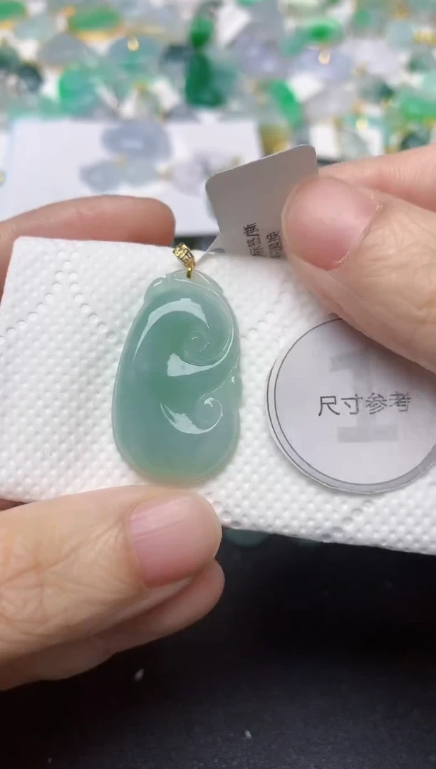 颈饰18K金镶嵌翡翠天然缅甸A货翡翠