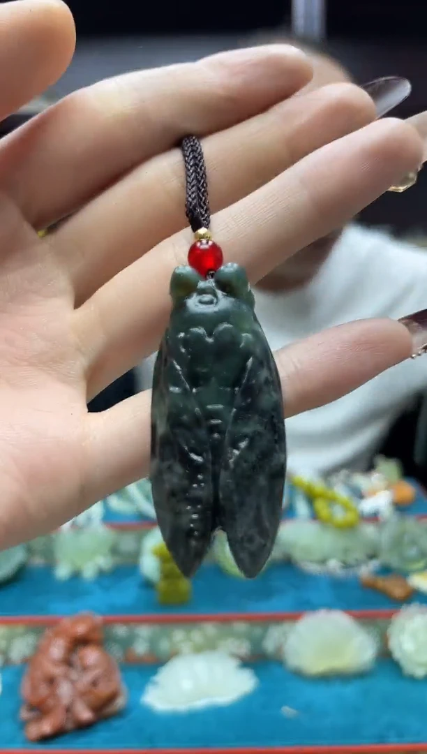 未镶嵌岫玉吊坠·