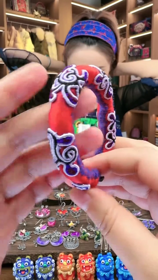 【闪购商品】织绣23黔东南苗族刺绣