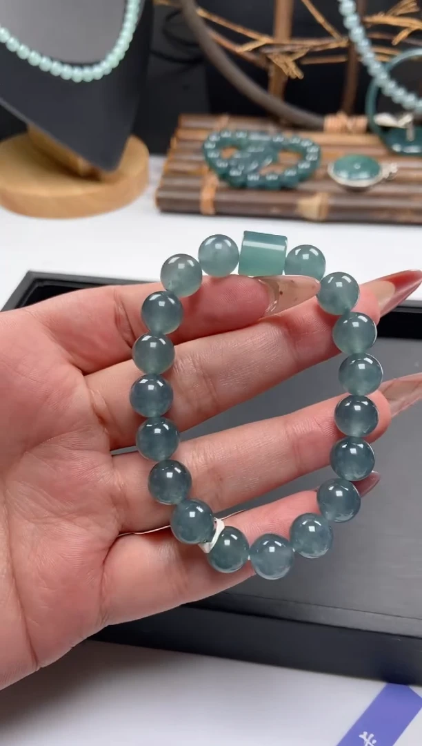 【闪购商品】翡翠手串未镶嵌多样性发货其一卡10