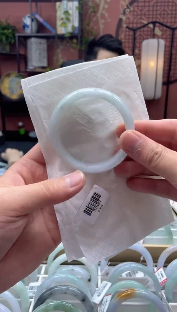 未镶嵌手镯翡翠2435******