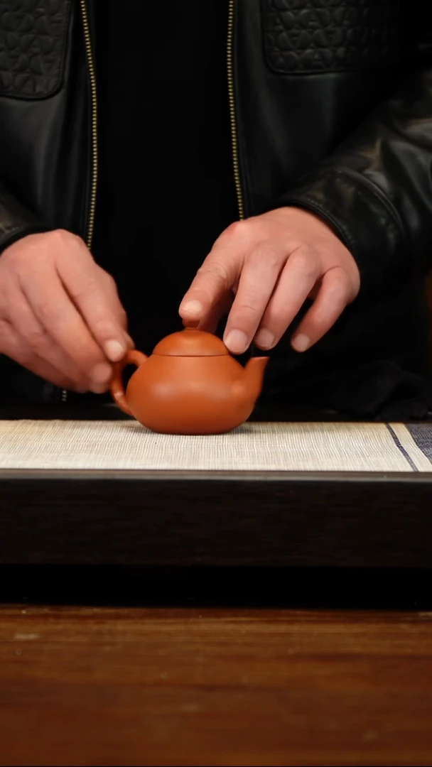 茶壶紫砂朱泥梨形