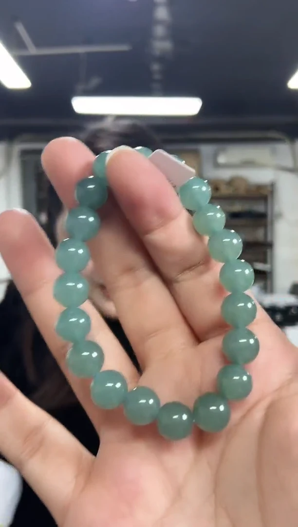 【闪购商品】翡翠手串未镶嵌多样性发其一，颜色微差