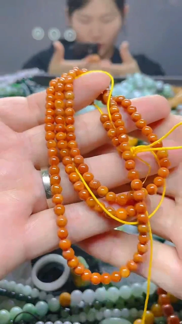 颈饰未镶嵌翡翠4mm/ Z /翡翠A货，一件也是批发价
