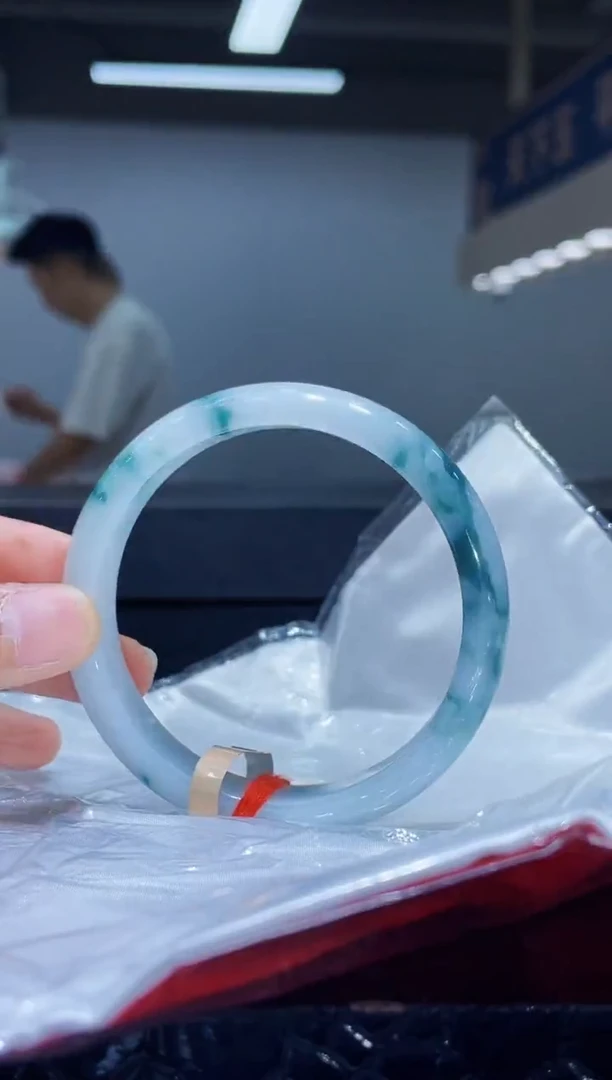 未镶嵌手镯翡翠9