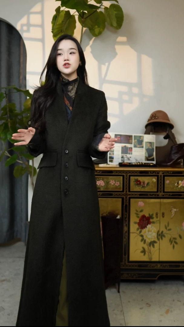 墨绿色修身苏丽大衣 S码（110斤以内）