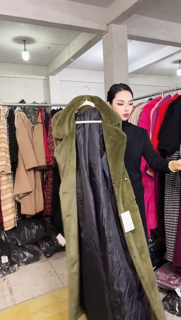 902闪购外套外披马甲打底裤子