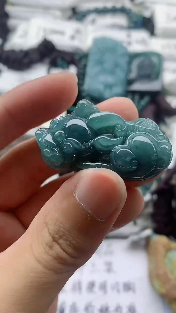 翡翠未镶嵌颈饰555555555555