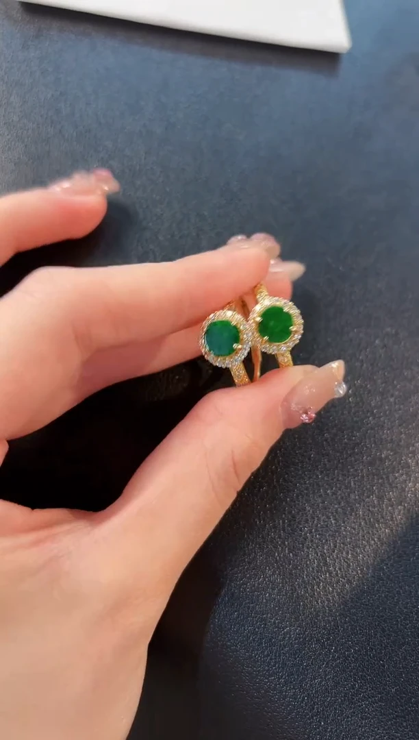 【闪购商品】翡翠耳饰未镶嵌24缅料A货/多样性发货/一件