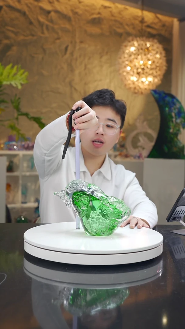手工艺品琉璃祖母绿小耗牛摆件