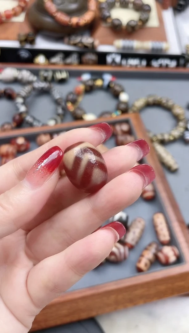 【闪购商品】玛瑙/玉髓珠珠未镶嵌金蟾红肉达洛