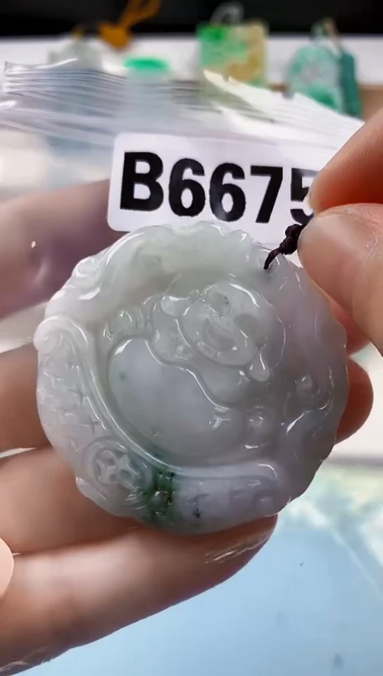 翡翠未镶嵌颈饰天然翡翠吊坠挂件