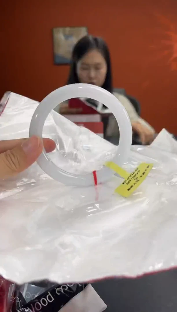未镶嵌手镯翡翠11