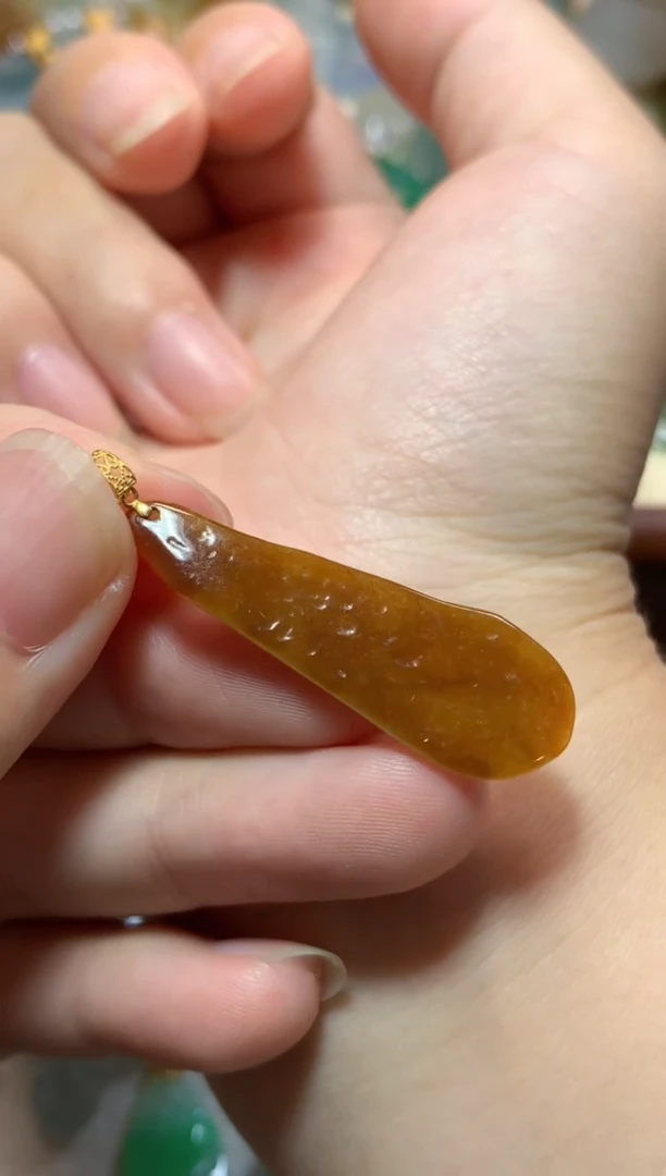 翡翠18K金镶嵌吊坠(不含链)吊坠