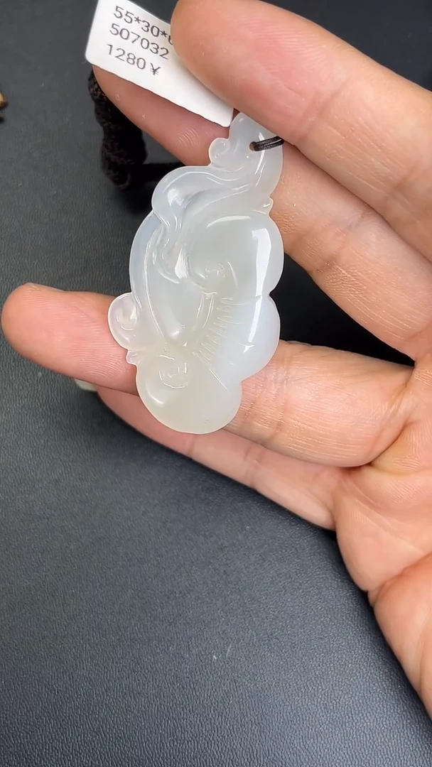 颈饰未镶嵌和田玉507032#和田玉青海随型如意灵芝吊坠多人