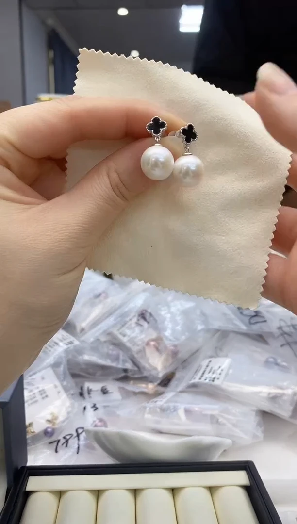 【闪购商品】淡水珍珠耳饰银S925镶嵌淡水耳饰