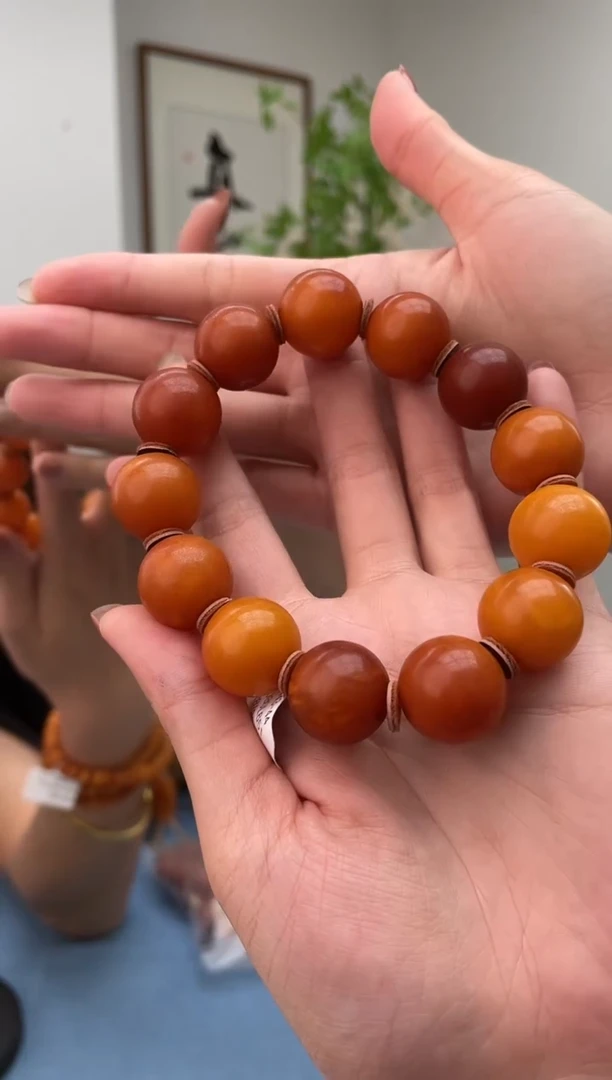 未镶嵌蜜蜡珠宝奇石033，假一罚十多样性发其一