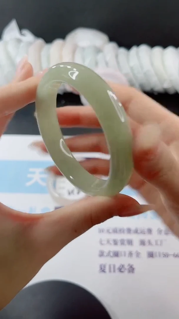 未镶嵌手镯石英质玉多样性发货V190