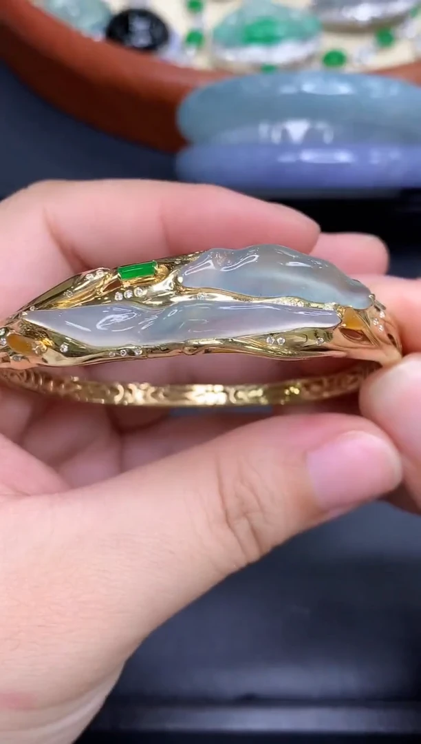 18K金镶嵌手镯翡翠610-中国好珍宝