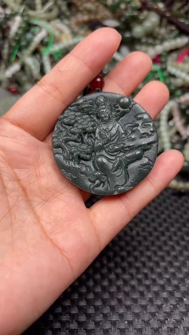颈饰未镶嵌和田玉1
