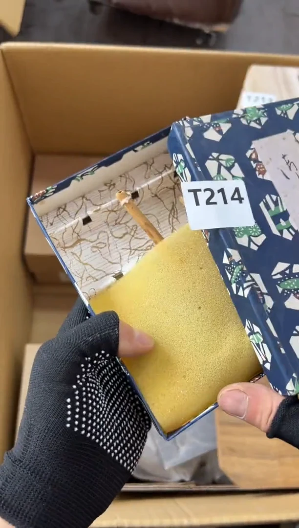 瓷片甩****⑧214中古商品，谨慎参拍