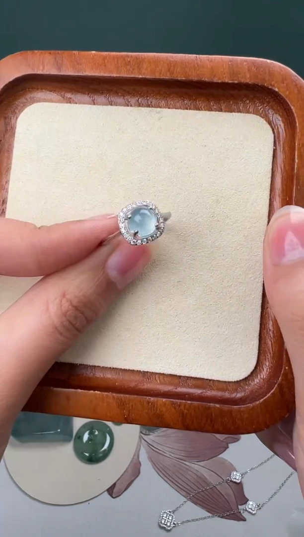 定制翡翠未镶嵌蛋面戒指