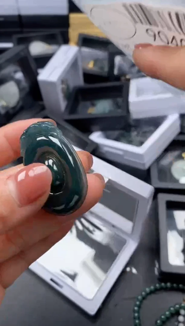 吊坠(不含链)未镶嵌翡翠9040