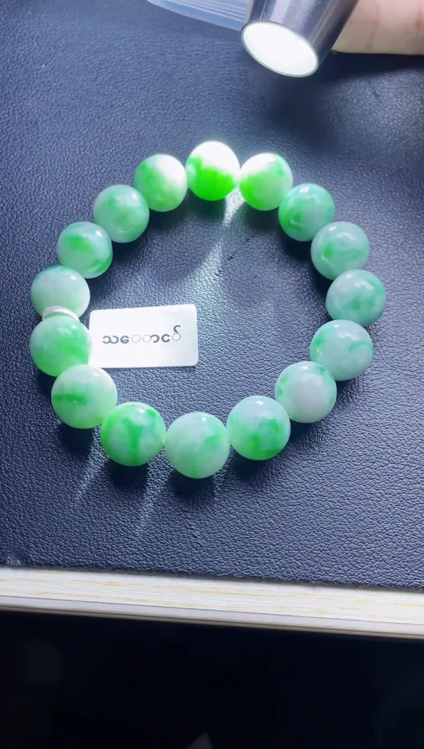 未镶嵌定制翡翠珠串