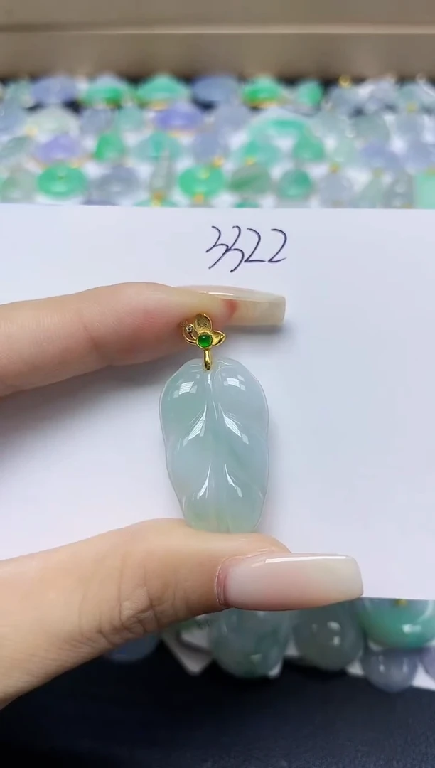 翡翠未镶嵌颈饰 天然缅甸翡翠A货