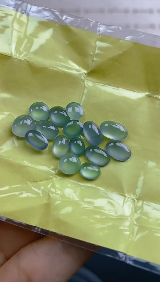定制翡翠未镶嵌天然翡翠蛋面64