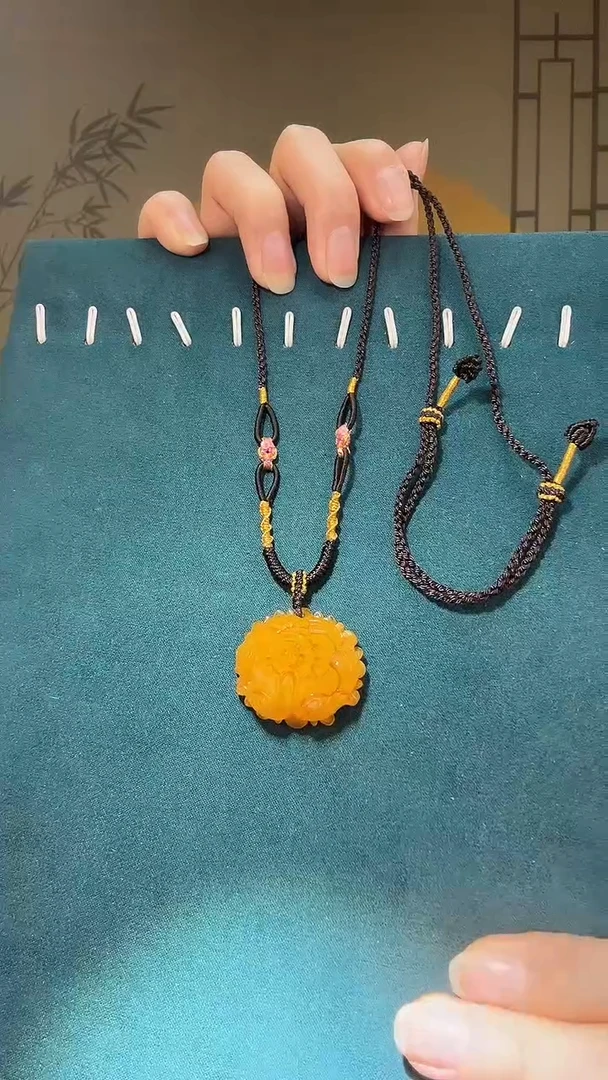 【闪购商品】琥珀裸石未镶嵌A0184天然蜜蜡