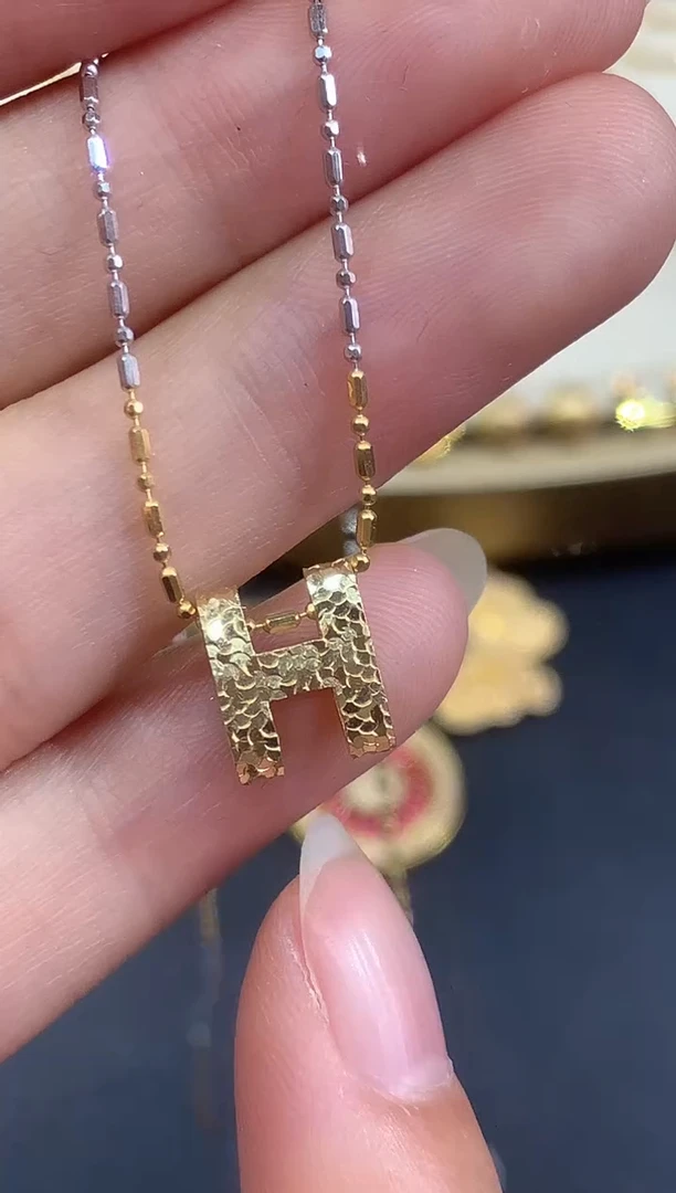 吊坠(不含链)18K金吊坠(不含链)|1399多样性发其一