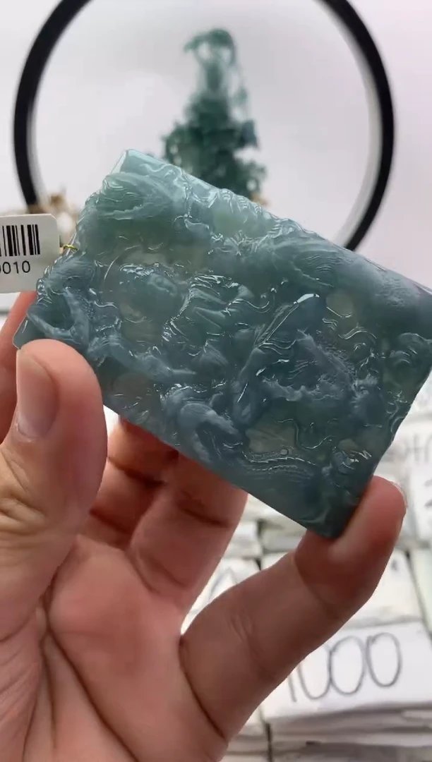 翡翠未镶嵌颈饰千手